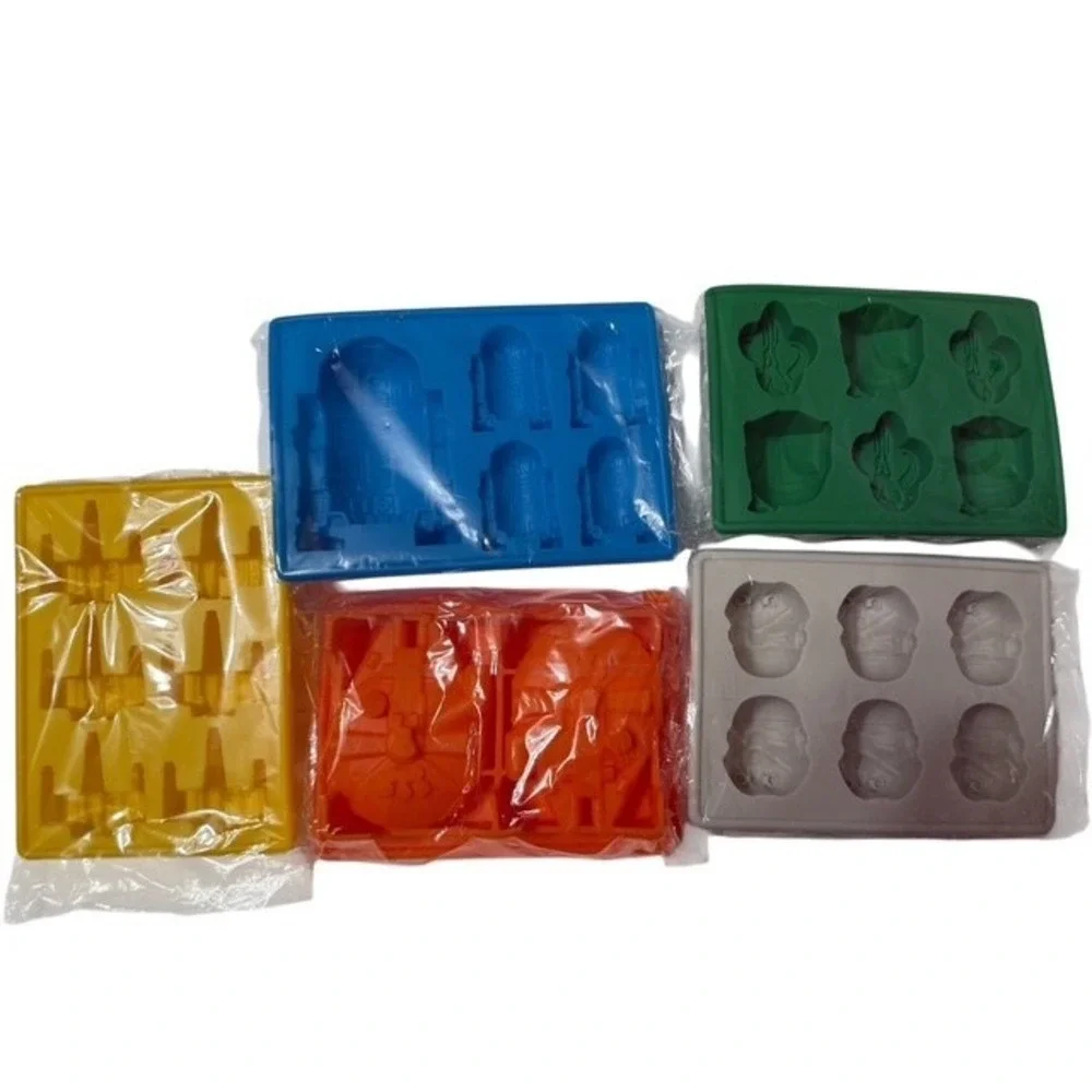 NEW Star Wars Silicone Molds Candy Ice Chocolate Wax Melts Soap Set of 5 Trays